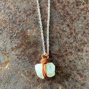 Genuine Colorado Green Aquamarine Copper Wire Wrapped Crystal NWT Boutique